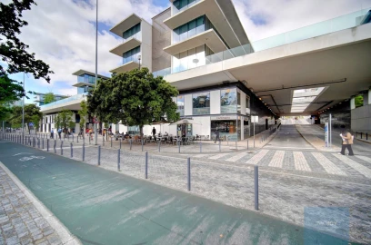 Loja para Arrendamento em Parque das Nações