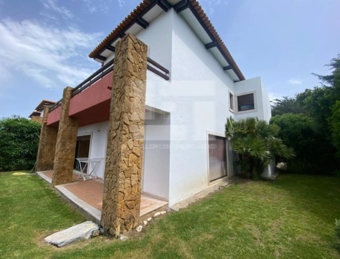 Moradia T3 para Venda em Alcabideche Foto 2
