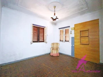 Moradia T4 para Venda em Geraz do Lima (Santa Maria, Santa Leocádia, Moreira), Deão