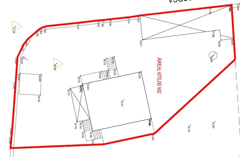 Moradia T4 para Venda em Geraz do Lima (Santa Maria, Santa Leocádia, Moreira), Deão Planta 1