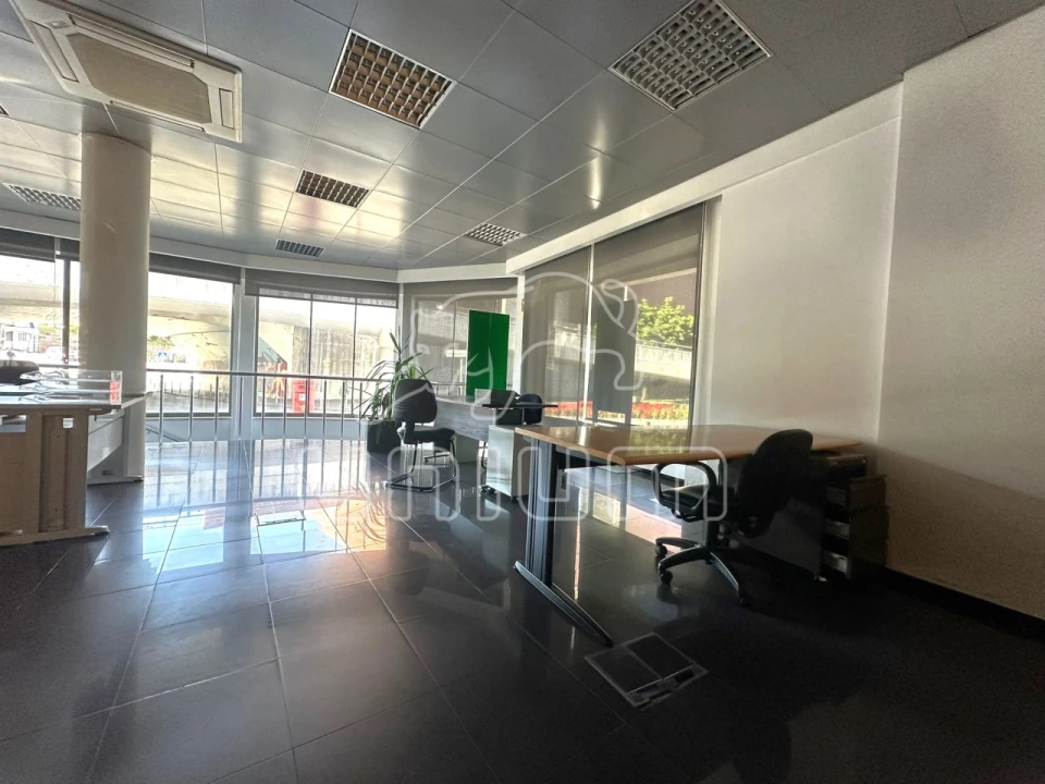 Loja para Arrendamento em Santa Maria Maior e Monserrate e Meadela Foto 5