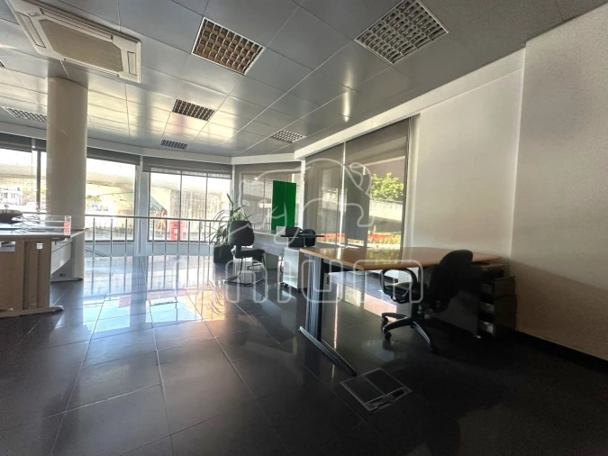 Loja para Arrendamento em Santa Maria Maior e Monserrate e Meadela Foto 5