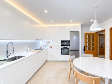 Apartamento T4 para Venda em Nossa Sra de Fatima