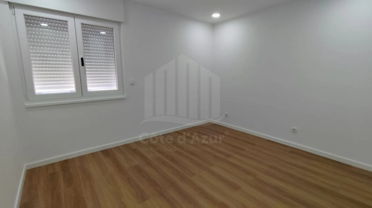 Apartamento T3 para Venda em Sesimbra (Santiago) Foto 8