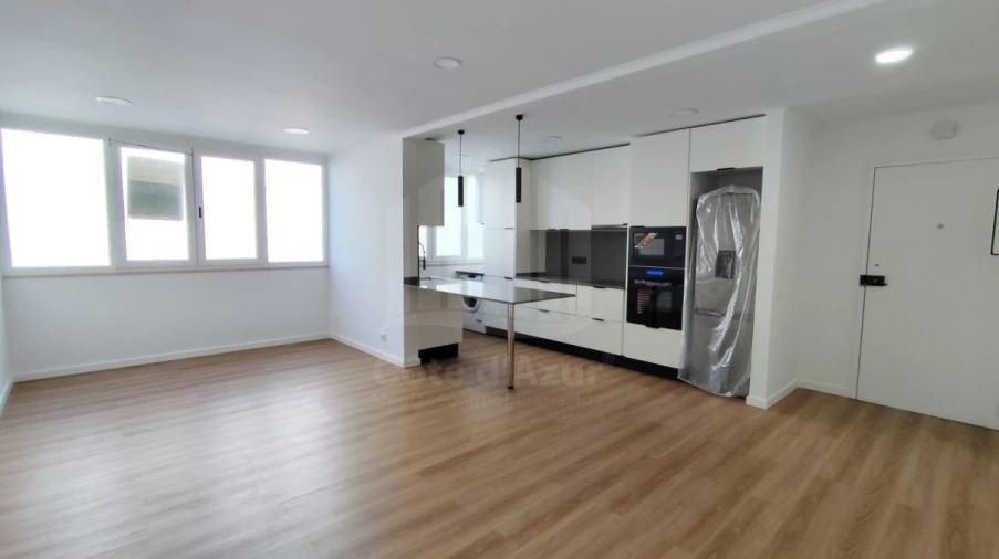 Apartamento T3 para Venda em Sesimbra (Santiago) Foto 2