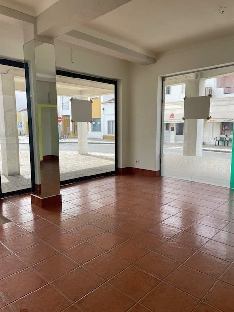 Loja para Venda em Ponte de Sor, Tramaga e Vale de Açor