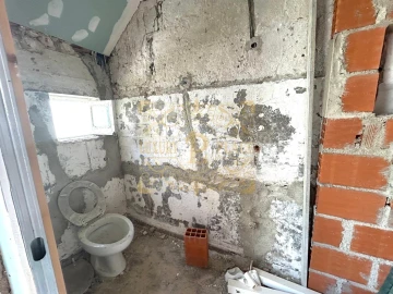 Moradia T2 para Venda em Sesimbra (Santiago)