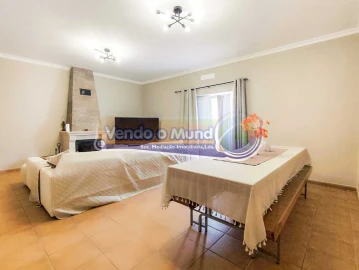 Moradia T3 para Venda em Coruche, Fajarda e Erra