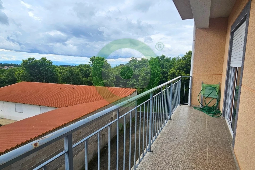 Apartamento T2 para Venda em Vilarandelo Foto 18