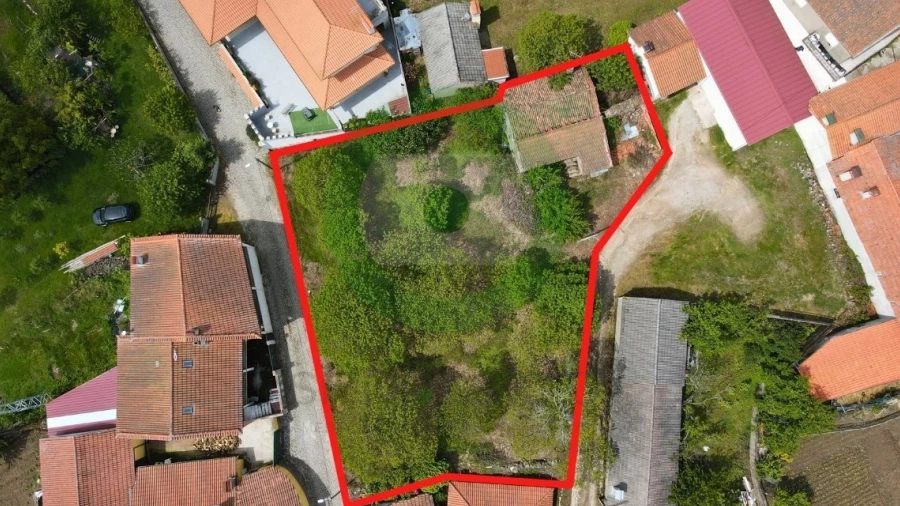Terreno para Venda em São João da Corveira