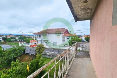 Moradia T3 para Venda em Santa Cruz/Trindade e Sanjurge