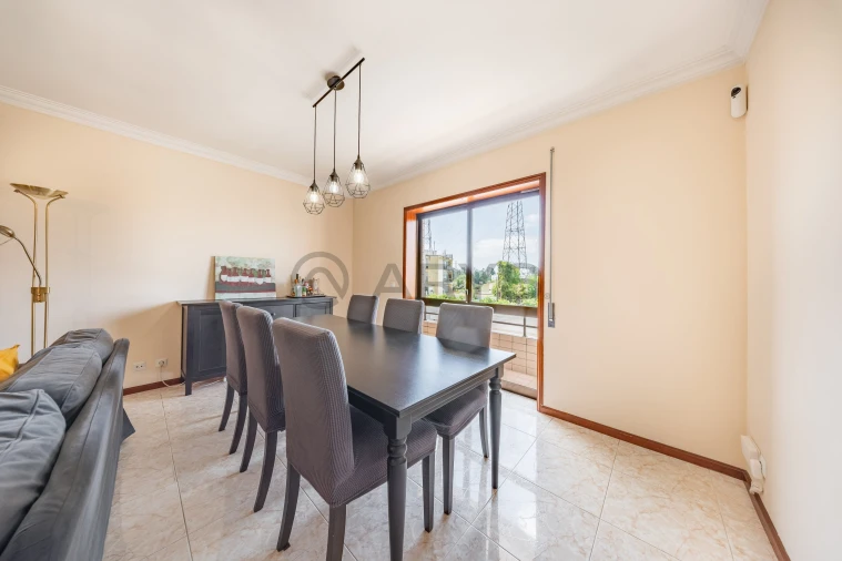 Apartamento T3 para Venda em Nogueira e Silva Escura Foto 2