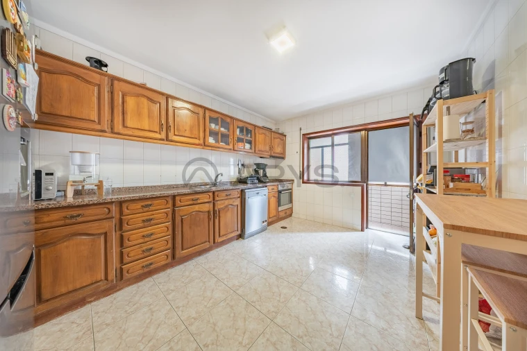 Apartamento T3 para Venda em Nogueira e Silva Escura Foto 7
