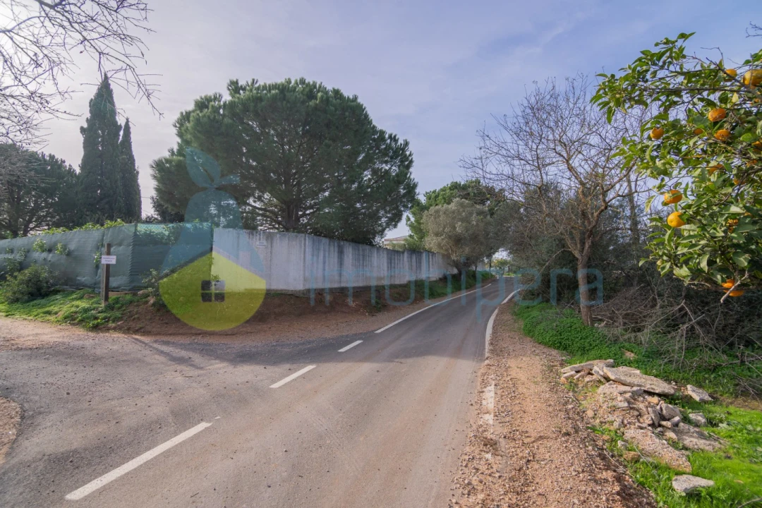 Moradia T4 para Venda em Silves Foto 2