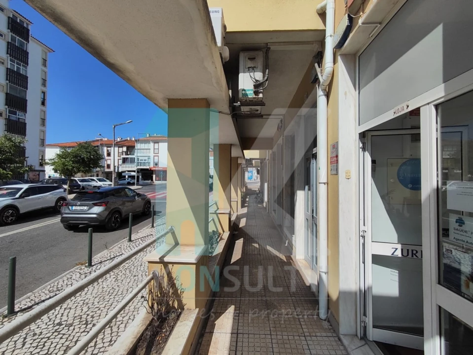 Loja para Venda em Carcavelos e Parede Foto 9