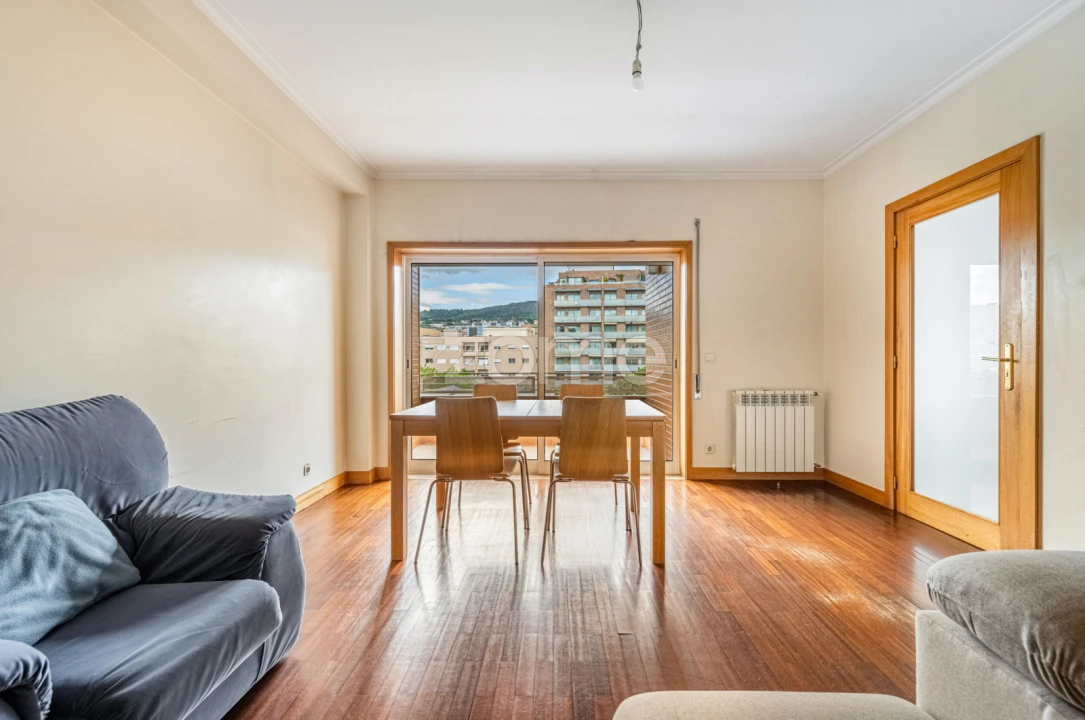 Apartamento T4 para Venda em Nogueira, Fraião e Lamaçães Foto 3