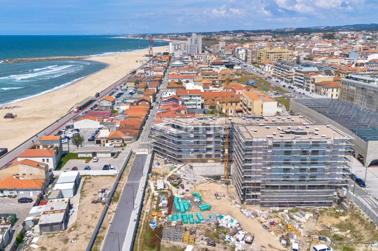 Apartamento T2 para Venda em Espinho Foto 19