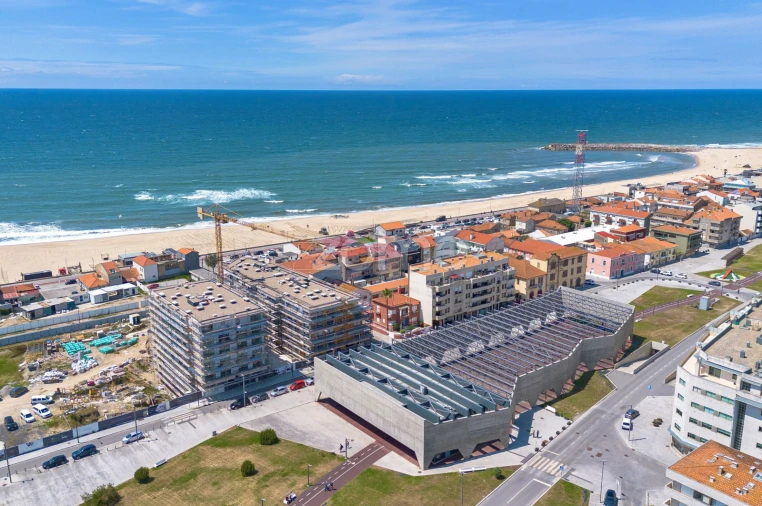 Apartamento T2 para Venda em Espinho Foto 21