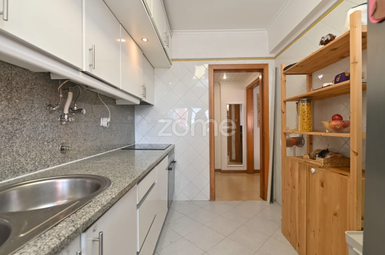 Apartamento T3 para Venda em Cacém e São Marcos Foto 14