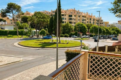 Moradia T3 para Arrendamento em Cascais e Estoril