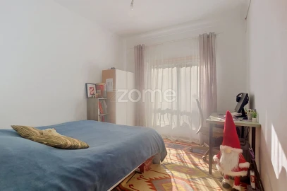 Apartamento T3 para Arrendamento em Santa Clara e Castelo Viegas