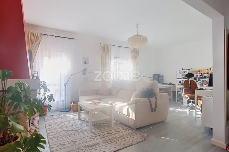Apartamento T3 para Arrendamento em Santa Clara e Castelo Viegas Foto 2