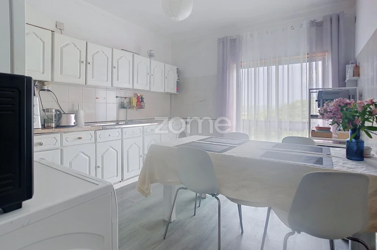 Apartamento T3 para Arrendamento em Santa Clara e Castelo Viegas Foto 4