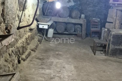 Moradia T4 para Venda em Lobão da Beira