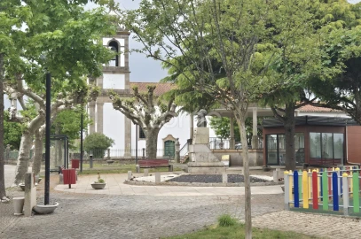 Moradia T4 para Venda em Lobão da Beira
