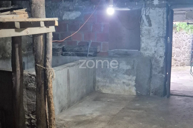 Moradia T4 para Venda em Lobão da Beira Foto 30