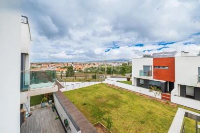 Moradia T4 para Venda em Porto Salvo