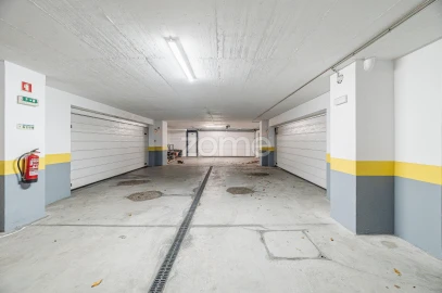 Moradia T4 para Venda em Porto Salvo