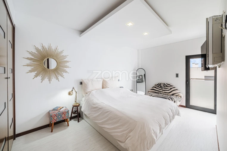 Moradia T4 para Venda em Porto Salvo Foto 46