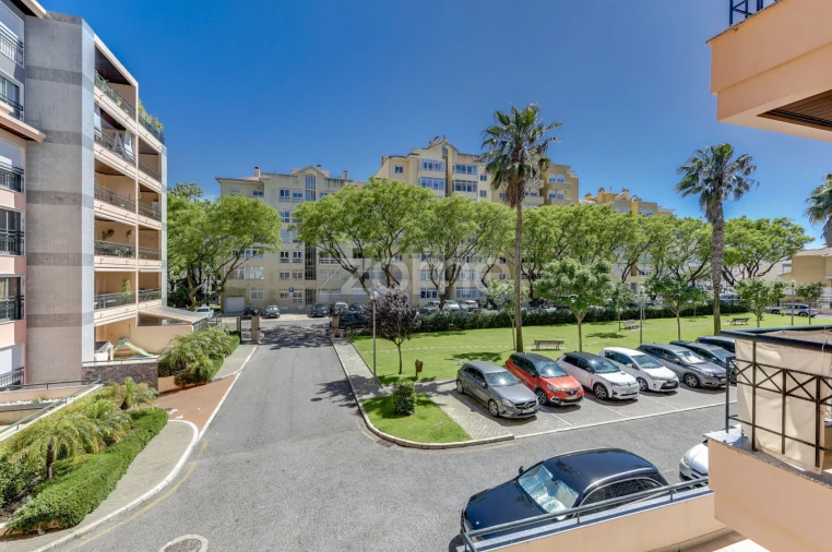 Apartamento T3 para Venda em Alcabideche Foto 9