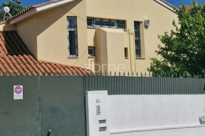 Apartamento T2 para Arrendamento em Carcavelos e Parede
