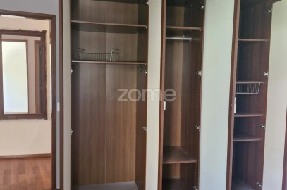 Apartamento T2 para Arrendamento em Carcavelos e Parede