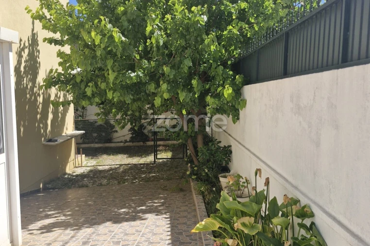 Apartamento T2 para Arrendamento em Carcavelos e Parede Foto 9