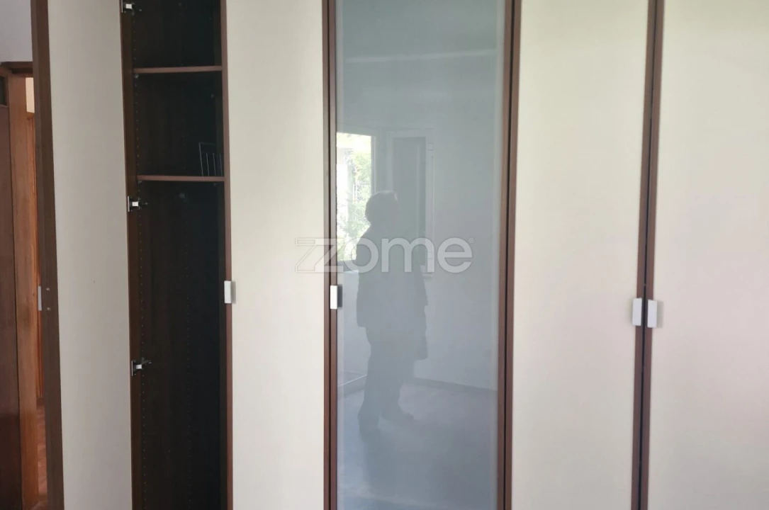 Apartamento T2 para Arrendamento em Carcavelos e Parede Foto 10