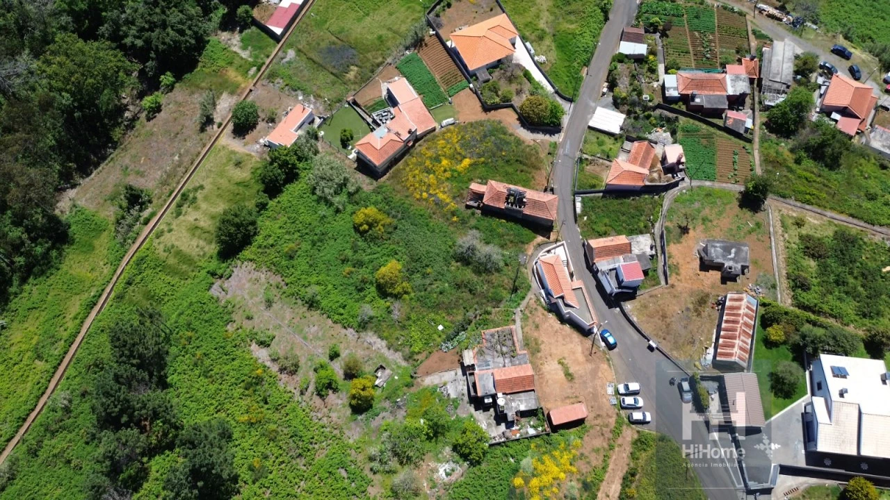 Terreno para Venda em Prazeres Foto 1