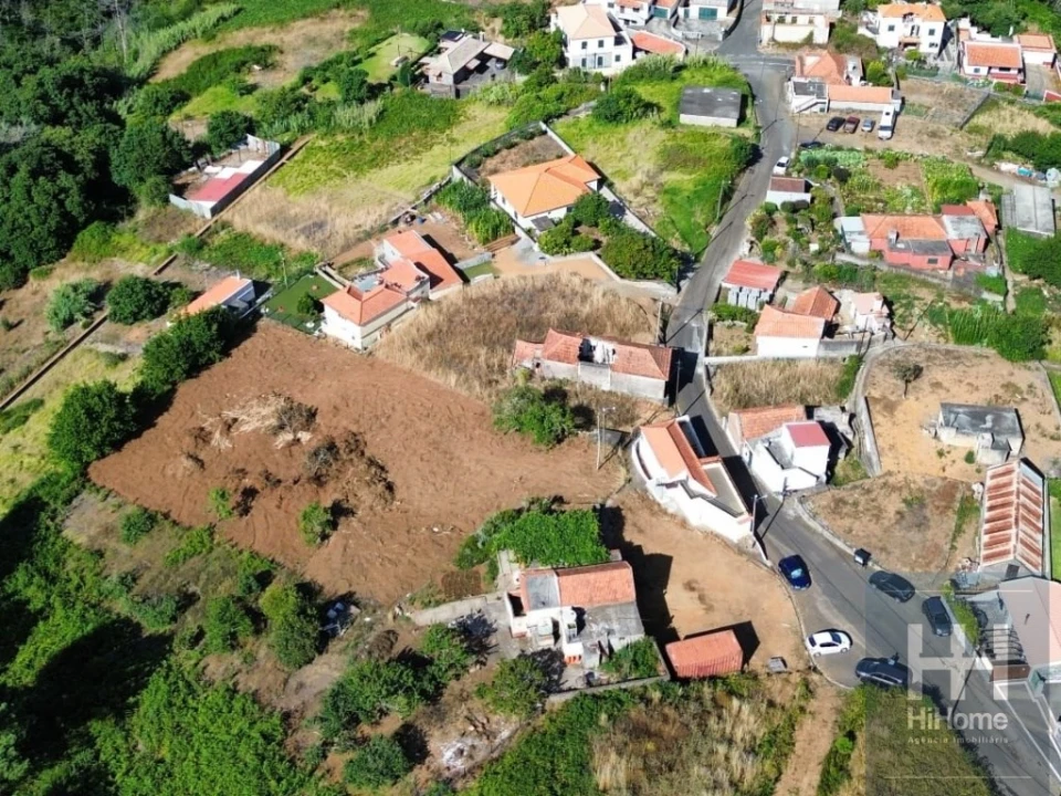 Terreno para Venda em Prazeres Foto 1