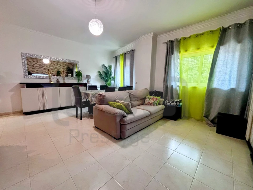 Apartamento para Venda em São João Baptista e Santa Maria dos Olivais Foto 3