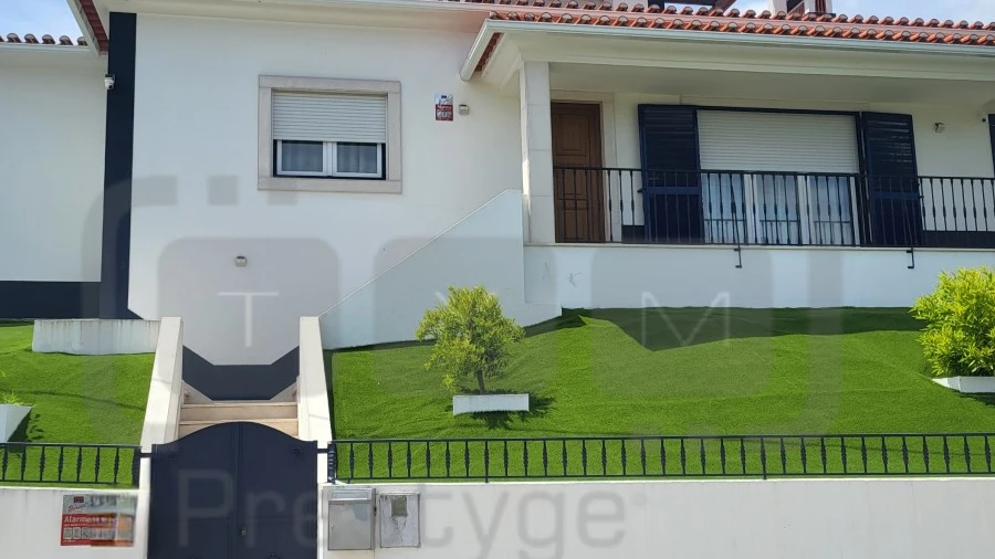 Moradia para Venda em São João Baptista e Santa Maria dos Olivais