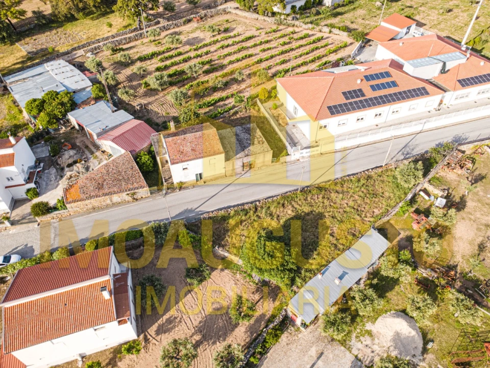 Moradia T2 para Venda em Algodres, Vale de Afonsinho e Vilar de Amargo Foto 4