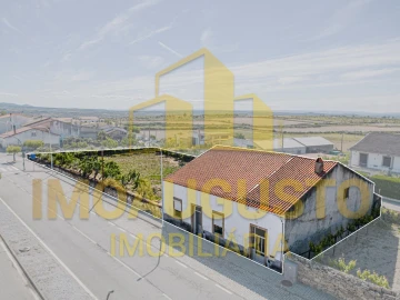 Moradia T4 para Venda em Escalhão