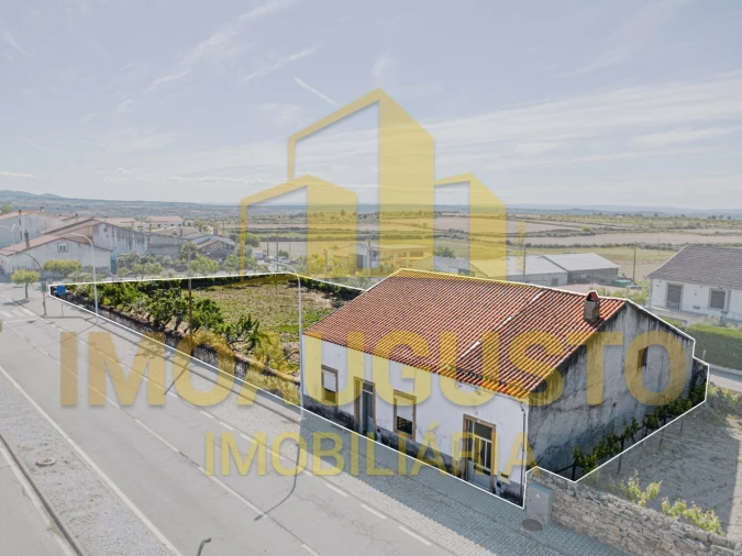 Moradia T4 para Venda em Escalhão