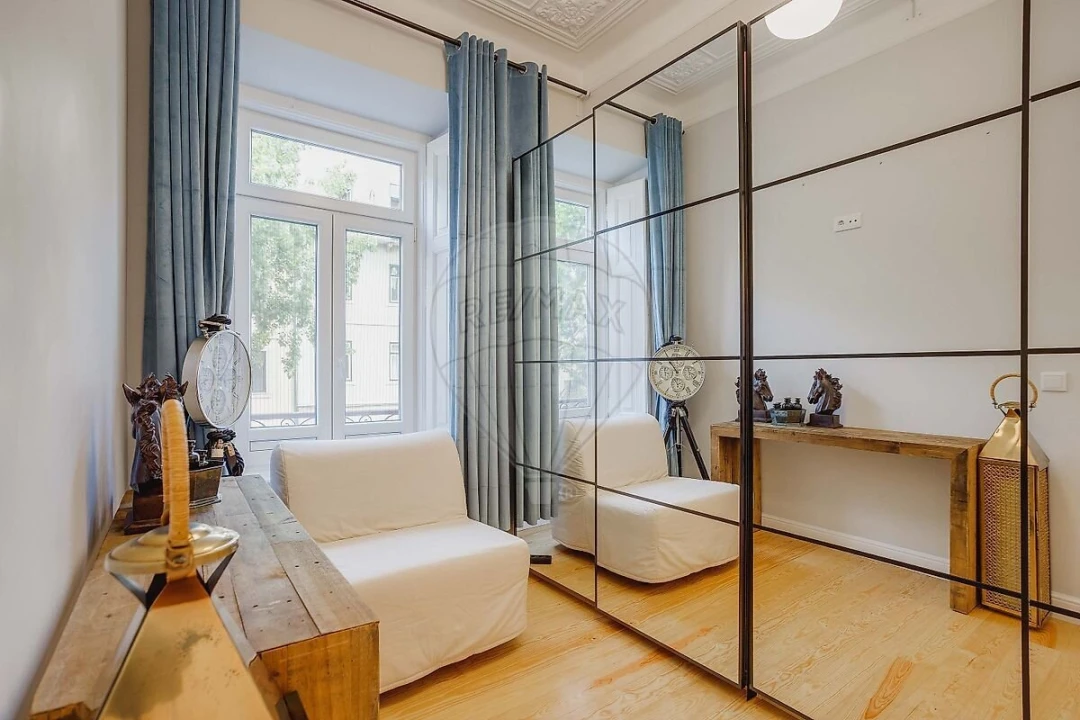 Apartamento T3 para Venda em Arroios Foto 3