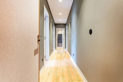 Apartamento T4 para Venda em Avenidas Novas