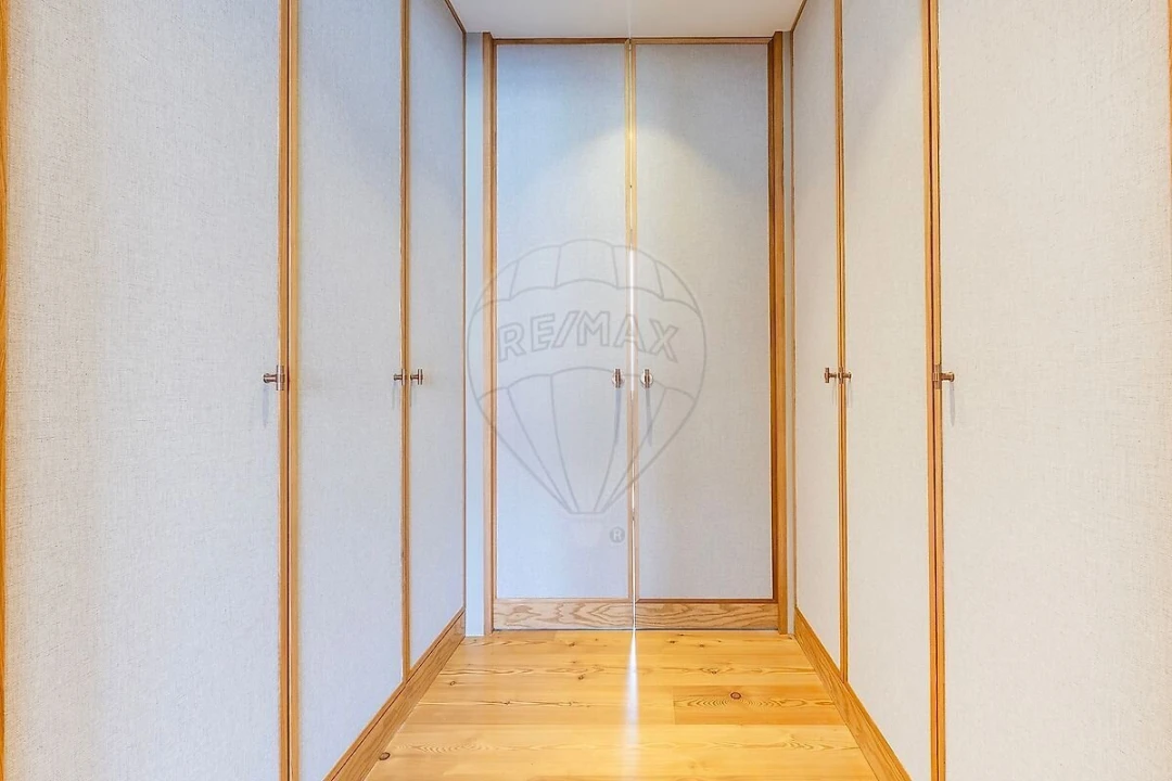 Apartamento T4 para Venda em Avenidas Novas Foto 43