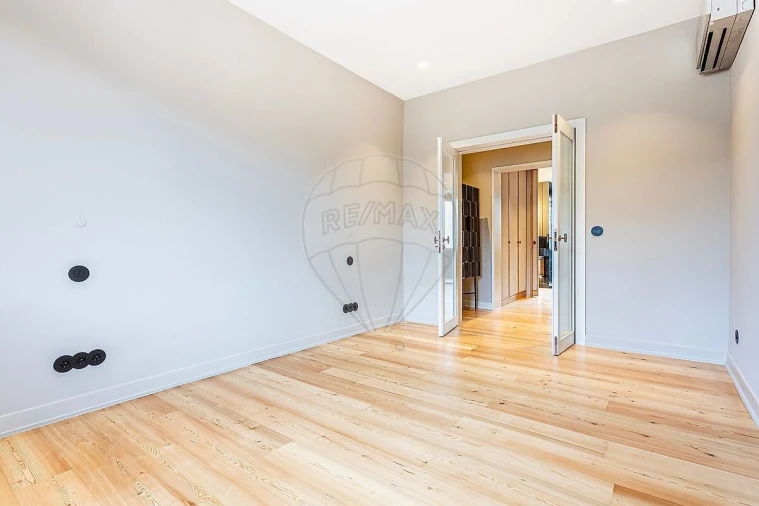 Apartamento T4 para Venda em Avenidas Novas Foto 40