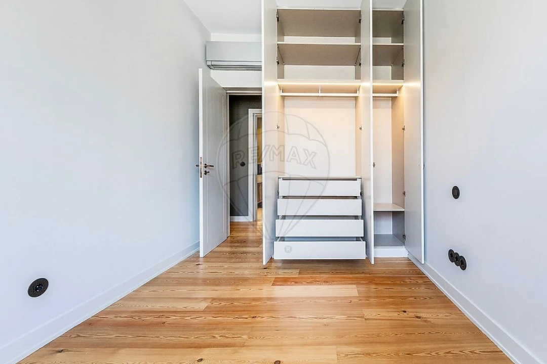 Apartamento T4 para Venda em Avenidas Novas Foto 36